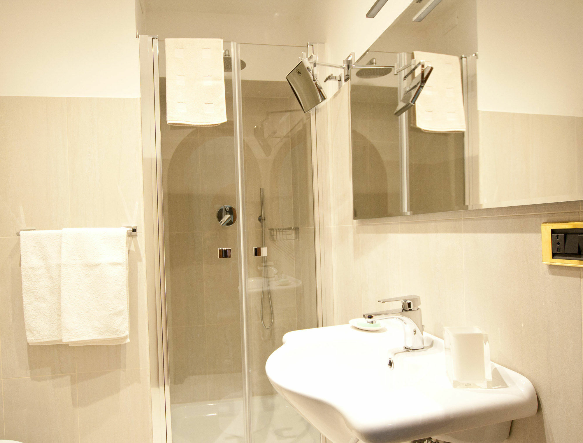 Guesthouse Borromeo Roma 3* Rom